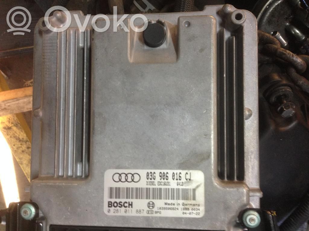 Audi A4 S4 B6 8E 8H Engine control unit/module 