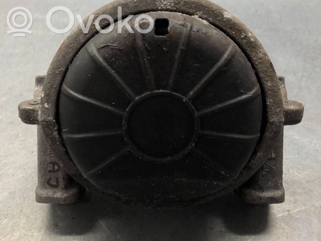 Audi A5 Sportback 8TA Engine mount bracket 