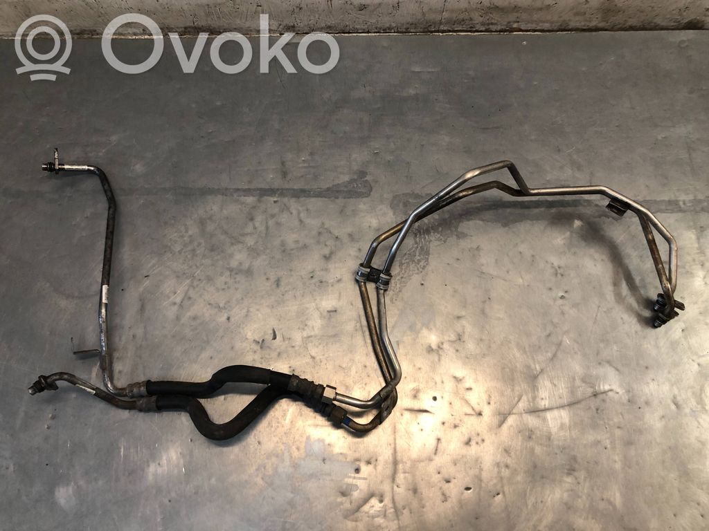 Audi A4 S4 B8 8K Przewód / Wąż chłodnicy oleju skrzyni biegów 