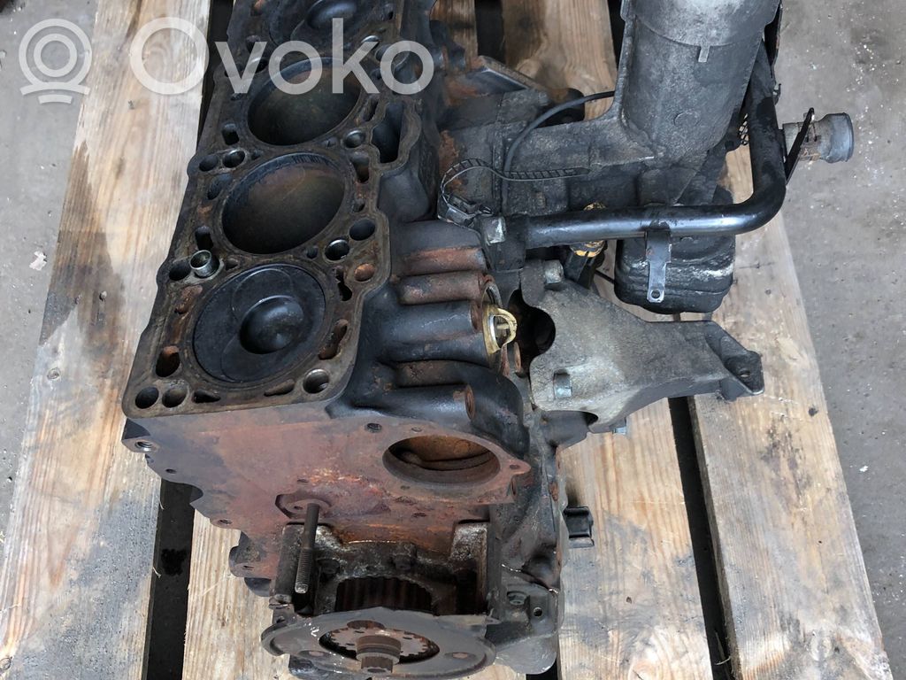 Audi A4 S4 B6 8E 8H Blocco motore 