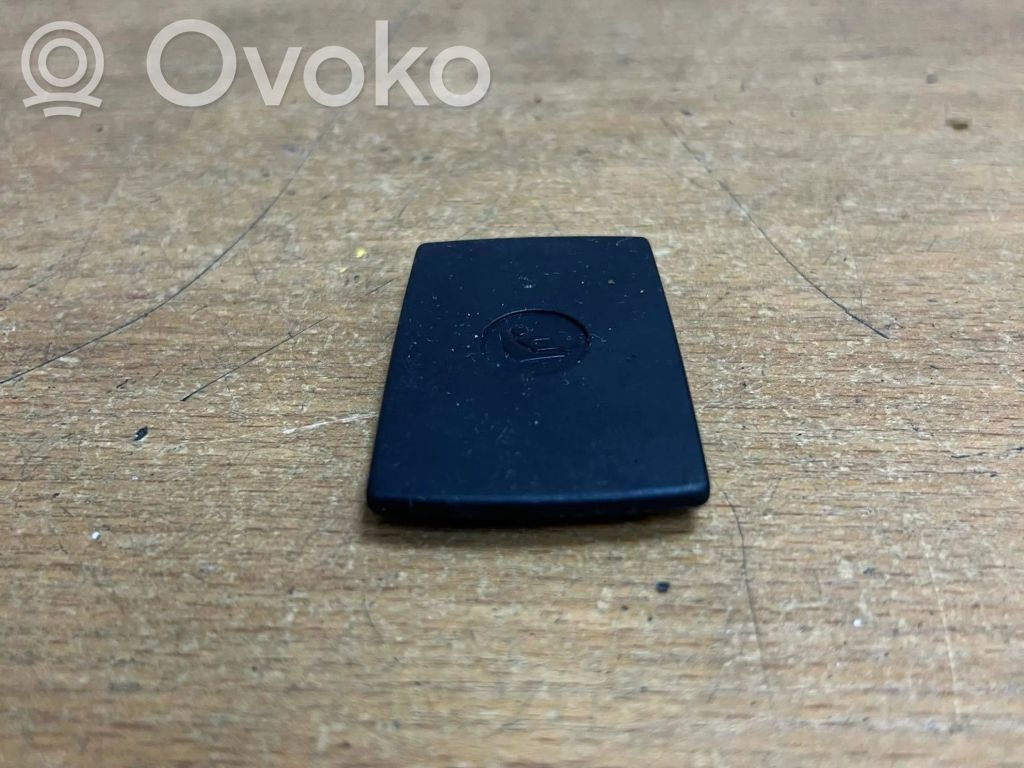 BMW 3 F30 F35 F31 Kita salono detalė 