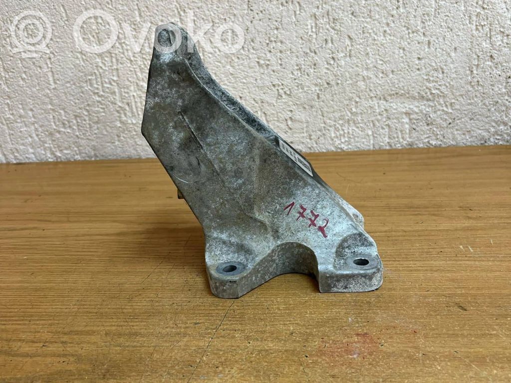 Engine mounting bracket   HPLA6037AB,HPLA6037,1772