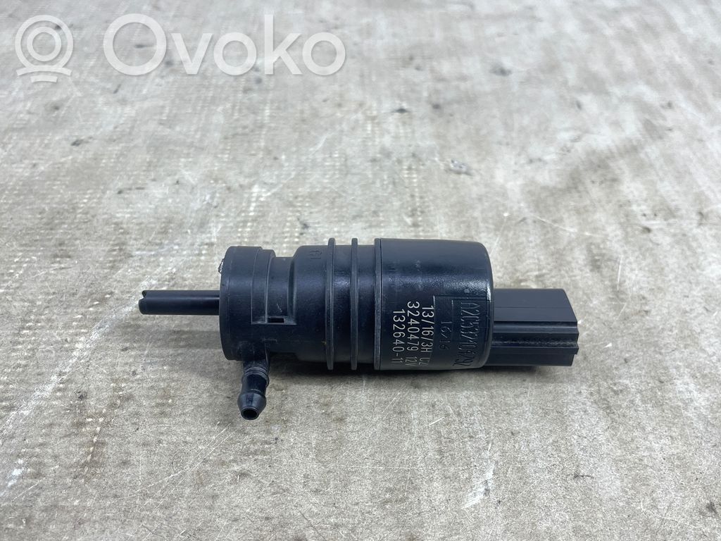 BMW 5 F10 F11 Windscreen/windshield washer pump 