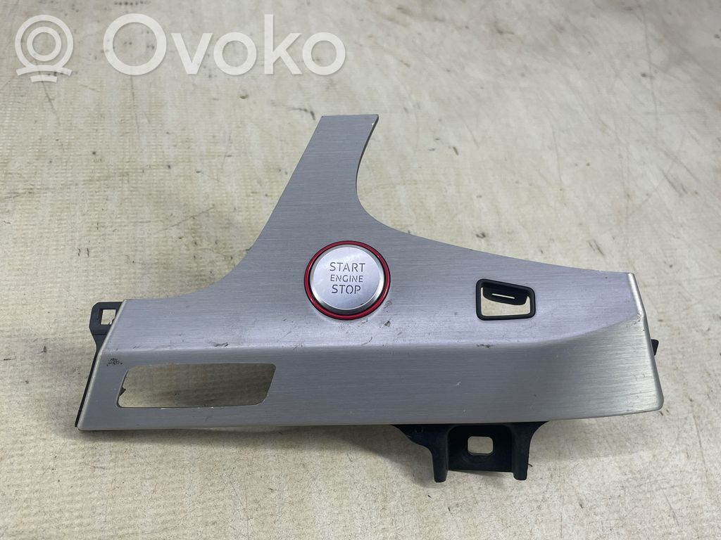 Audi Q7 4M Dashboard glove box trim 