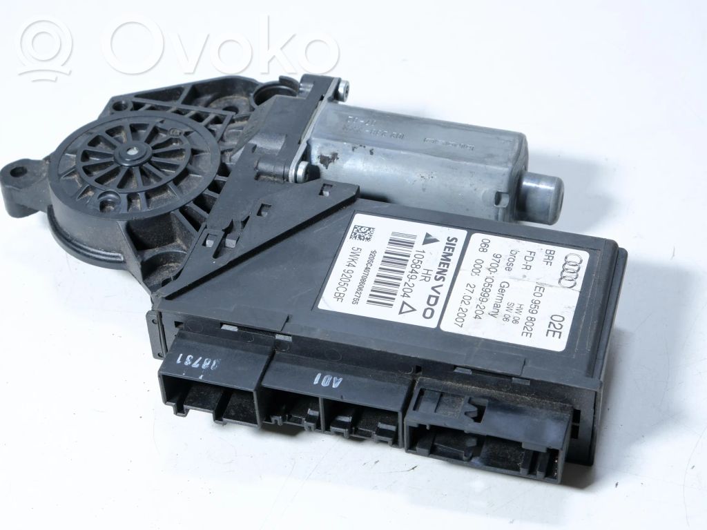 Audi A4 S4 B7 8E 8H Takaoven ikkunan nostomoottori 