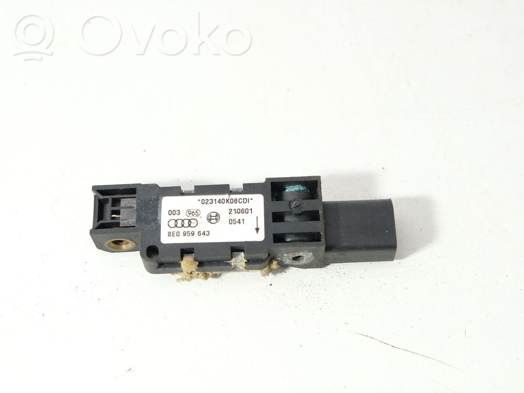 Airbagsensor Crashsensor Drucksensor   8E0959643