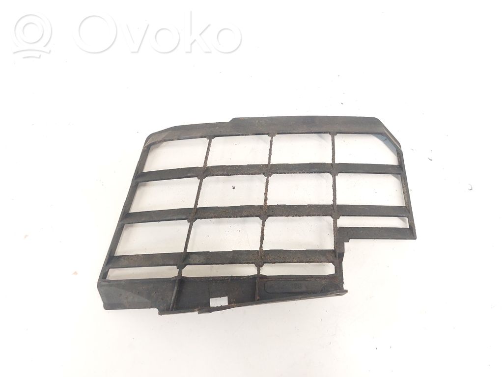 Audi A8 S8 D3 4E Front wheel arch liner splash guards 