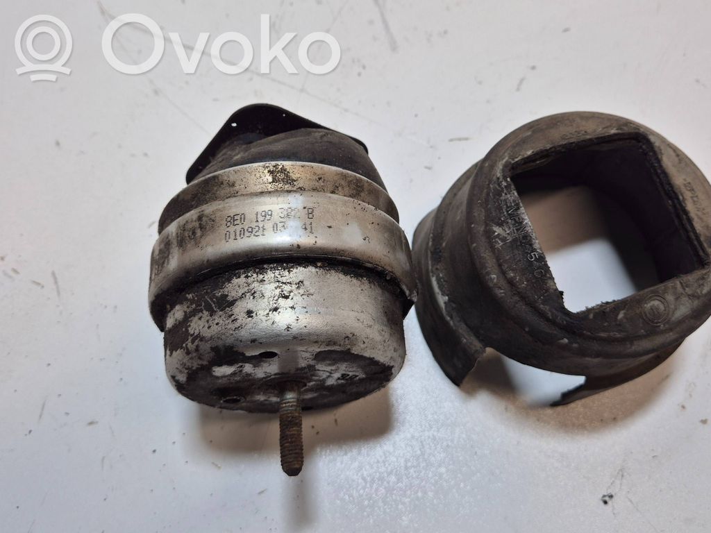 Audi A4 S4 B6 8E 8H Engine mount bracket 