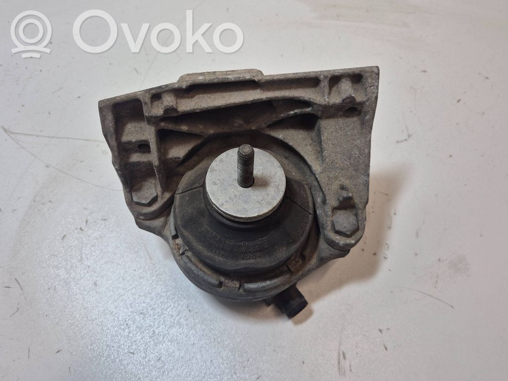 Audi 80 90 S2 B4 Engine mount bracket 