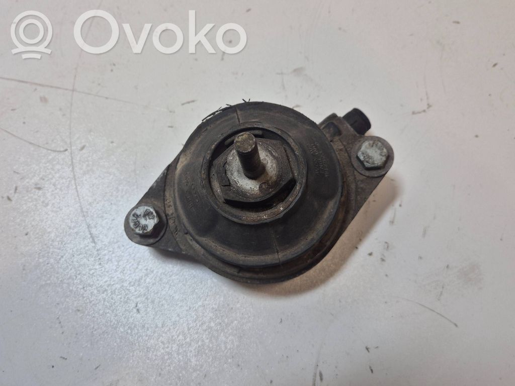 Audi A6 S6 C4 4A Engine mount bracket 
