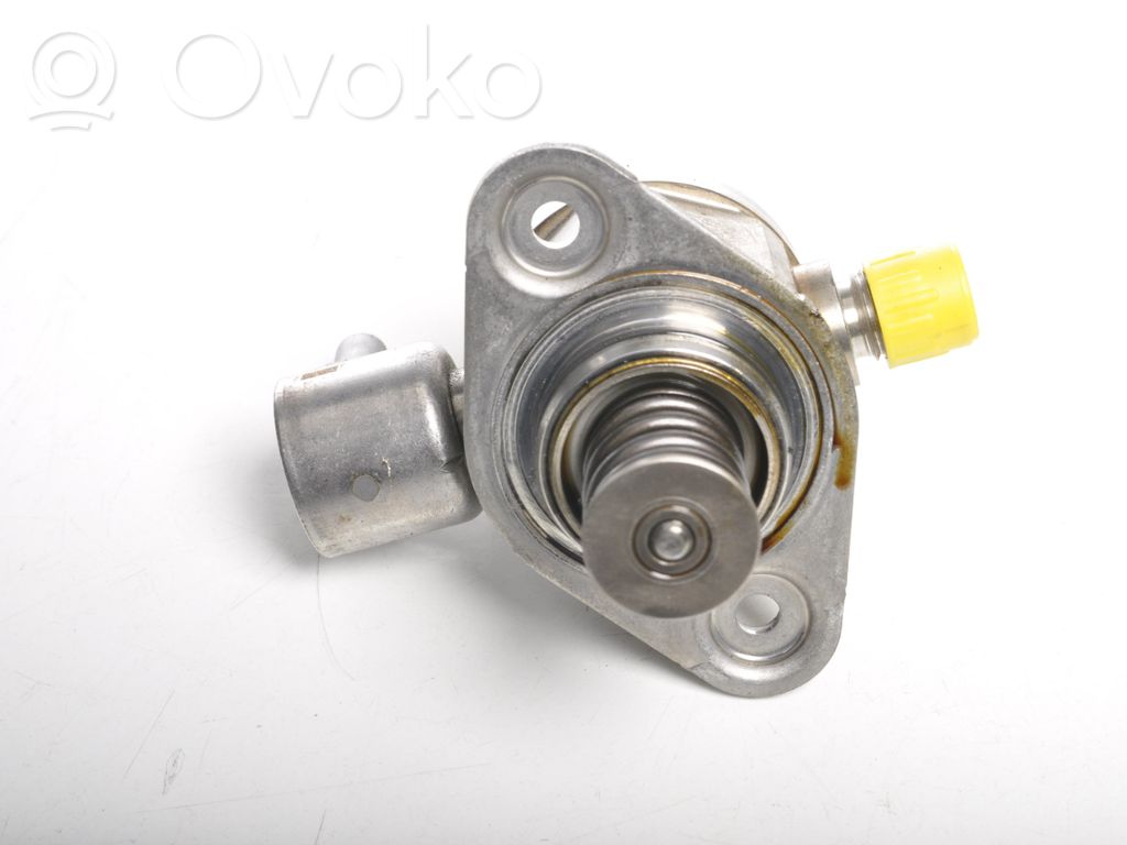 BMW 4 F32 F33 Pompa wtryskowa wysokiego ciśnienia 