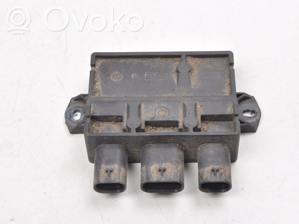 Tailgate sensor   JX7T14F679TA