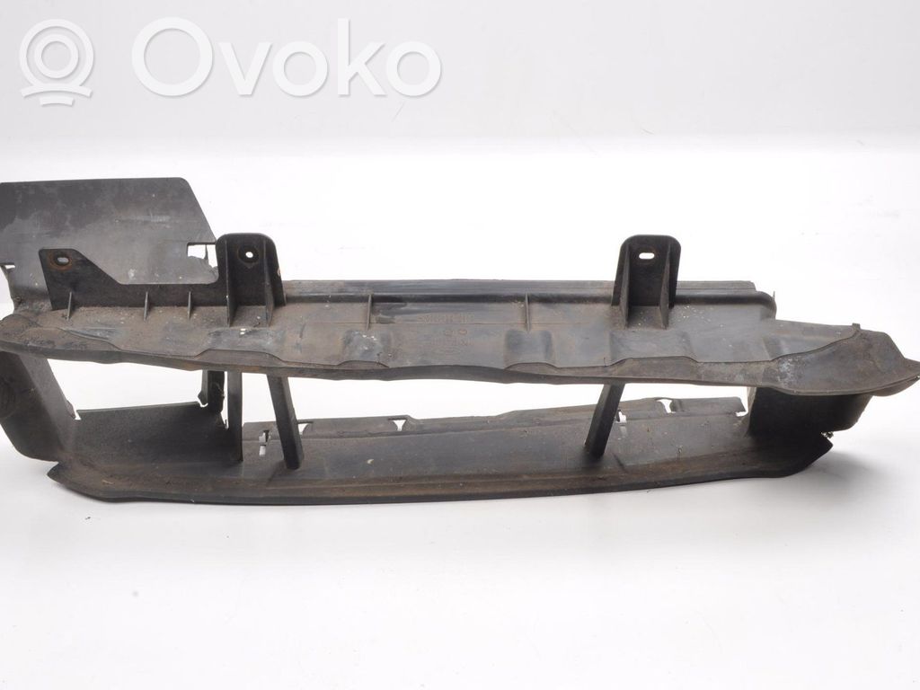 Ford Focus Intercooler air channel guide 