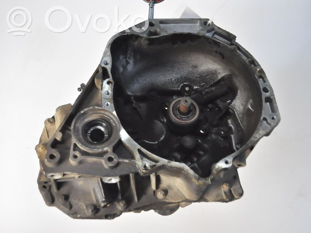 Nissan Micra Boîte de vitesses manuelle à 7 rapports 