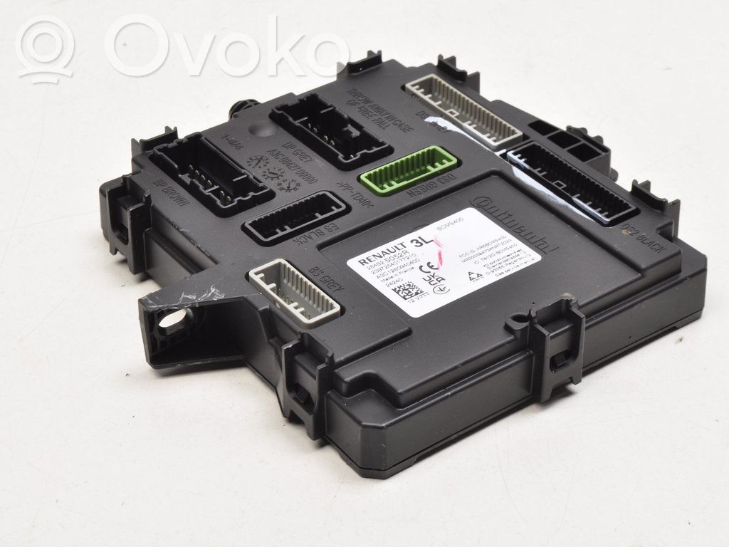 Renault Captur II Comfort/convenience module 