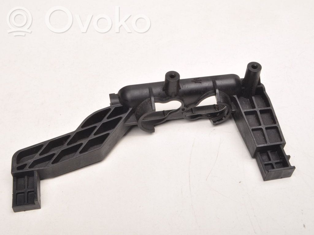 Maserati Ghibli Suport radiator 