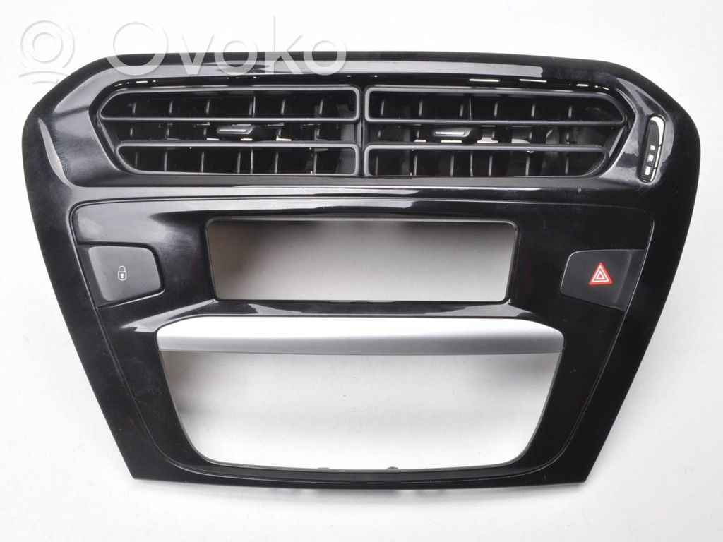 Peugeot 301 Moldura protectora de la rejilla de ventilación del panel 