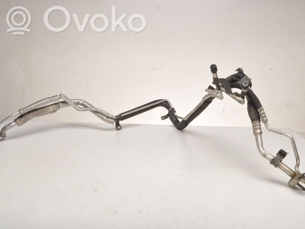 Ilmastointilaitteen putki (A/C)   GK2119A834CB