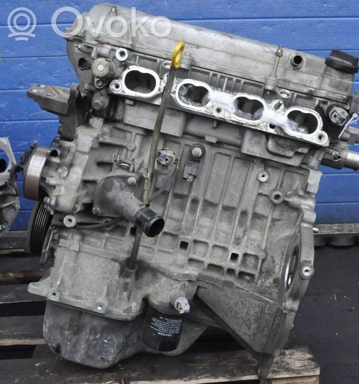 Toyota Corolla E120 E130 Dzinēja komplekts 