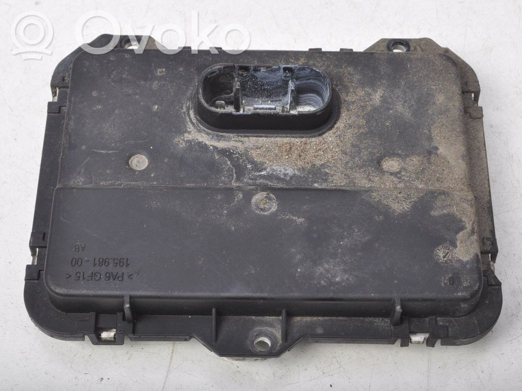 Jaguar XE Voltage converter/converter module 