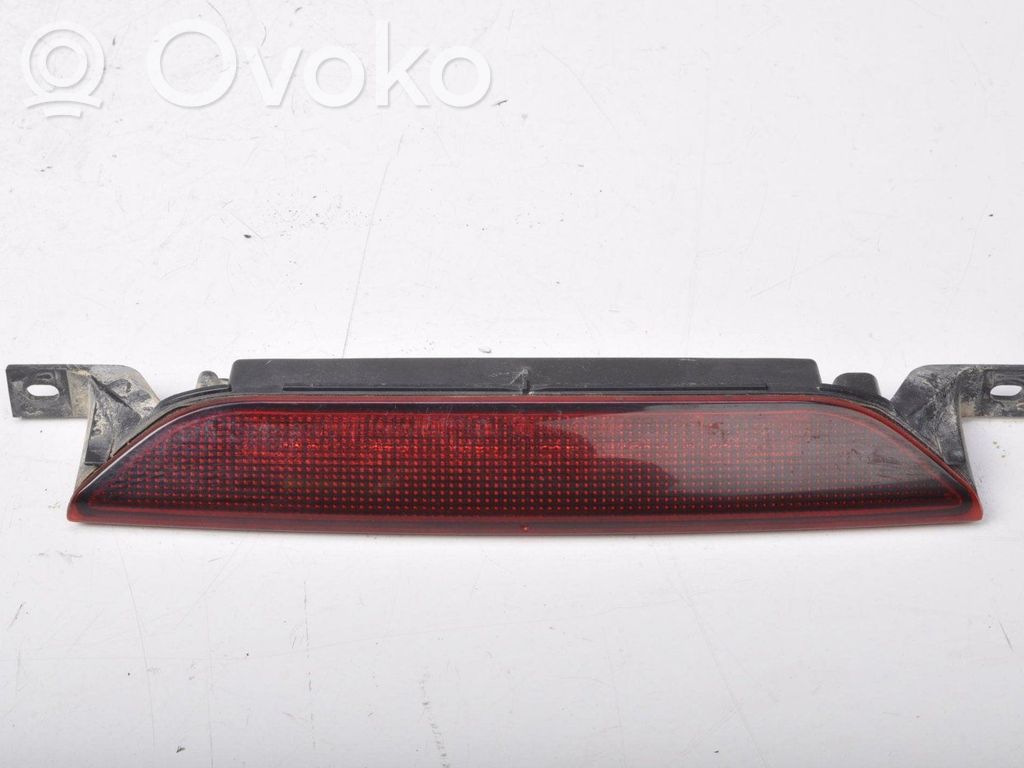 Kolmas/lisäjarruvalo   05303754A0