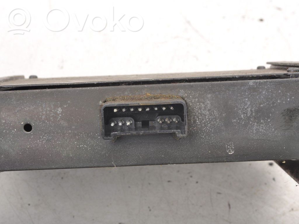 Citu veidu vadības bloki / moduļi   E6DB14A624EA