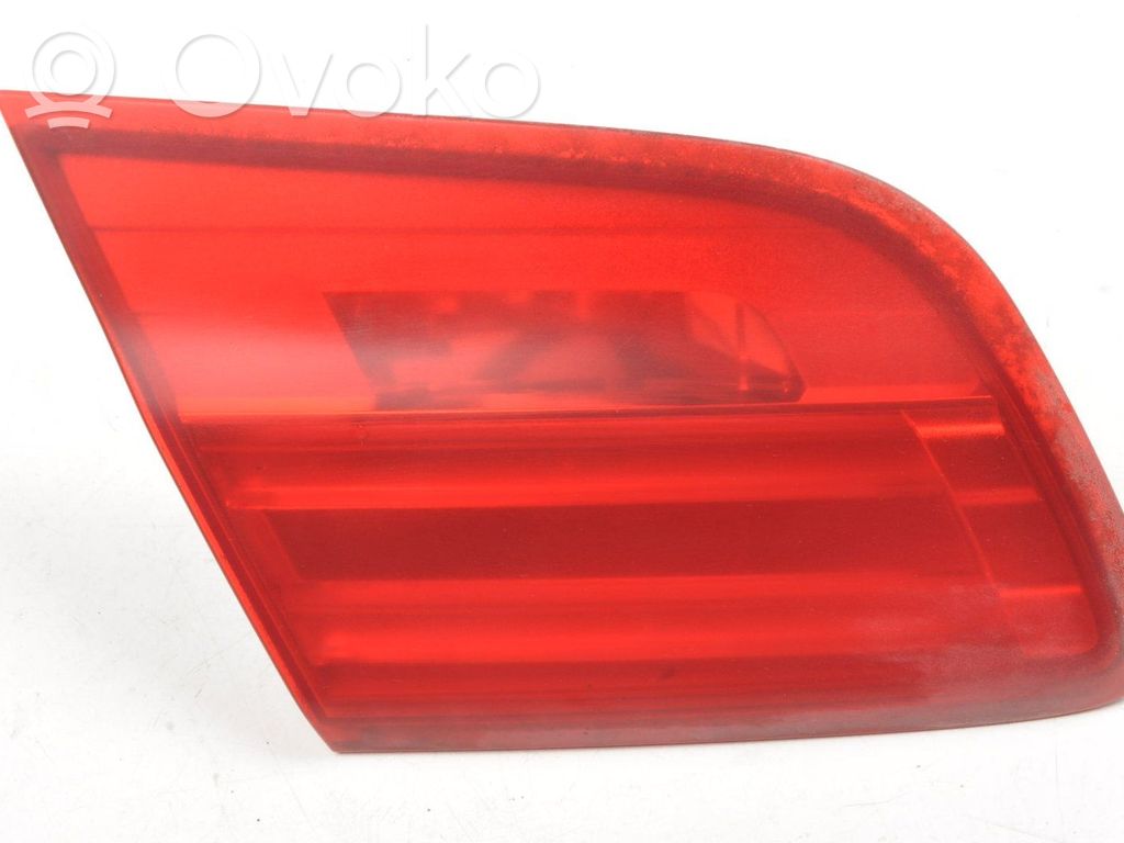 Tailgate rear/tail lights   7252779