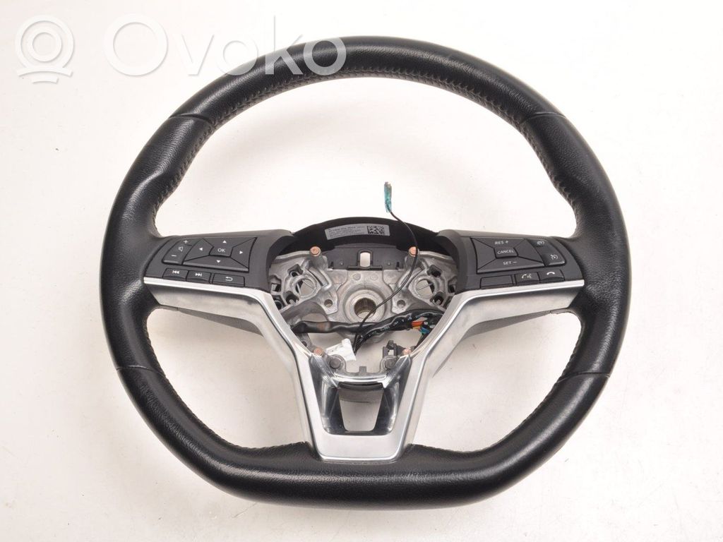 Nissan Micra K14 Ohjauspyörä 