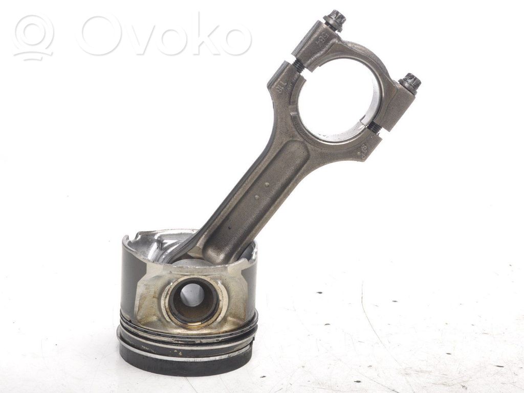 Piston with connecting rod