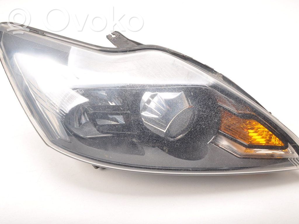 Headlight/headlamp   8M5113005CD