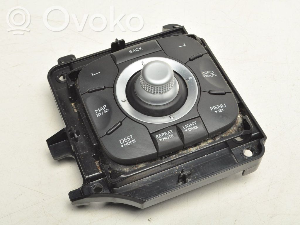 Renault Megane III Unidad de control de la consola central 