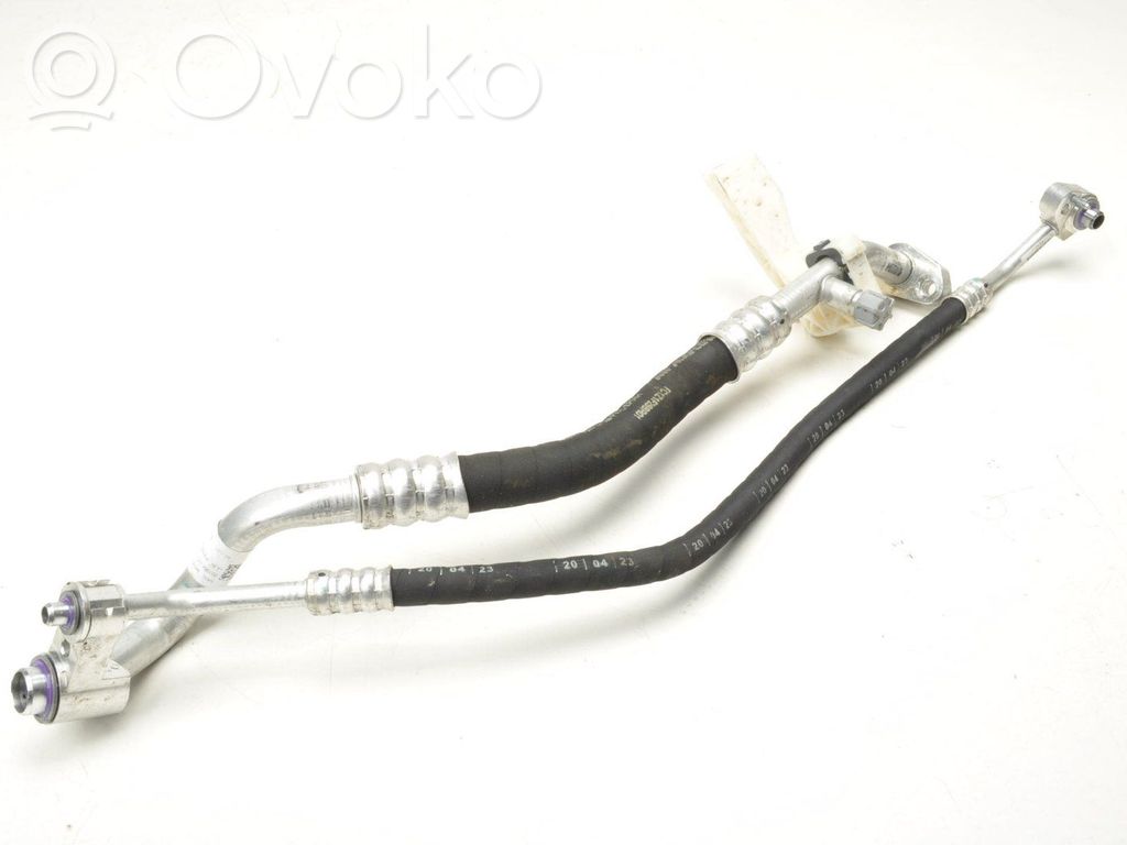 BMW i4 Ilmastointilaitteen putki (A/C) 