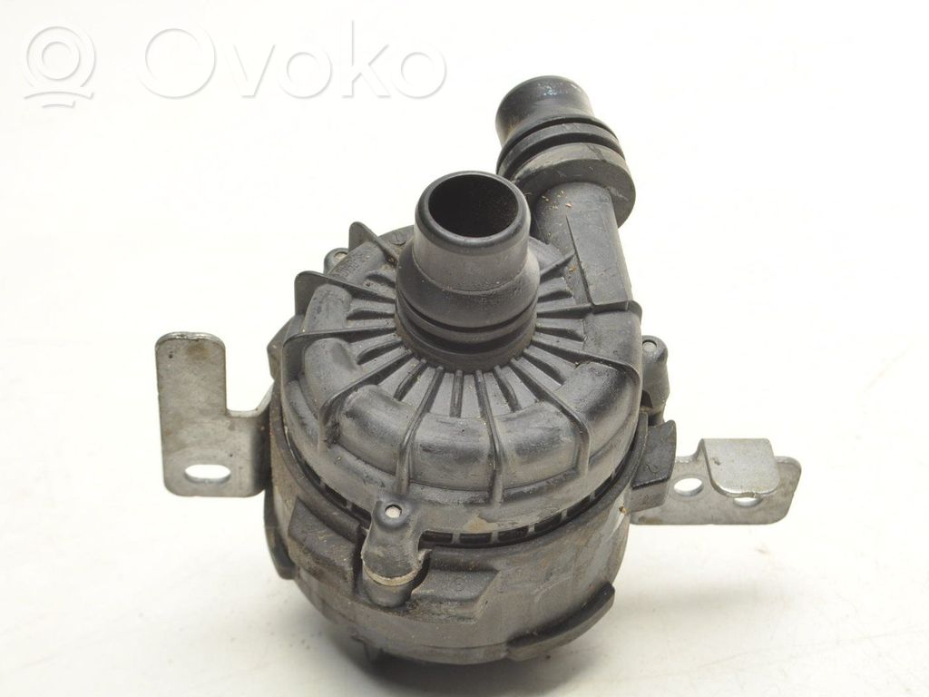 BMW i4 Water pump 