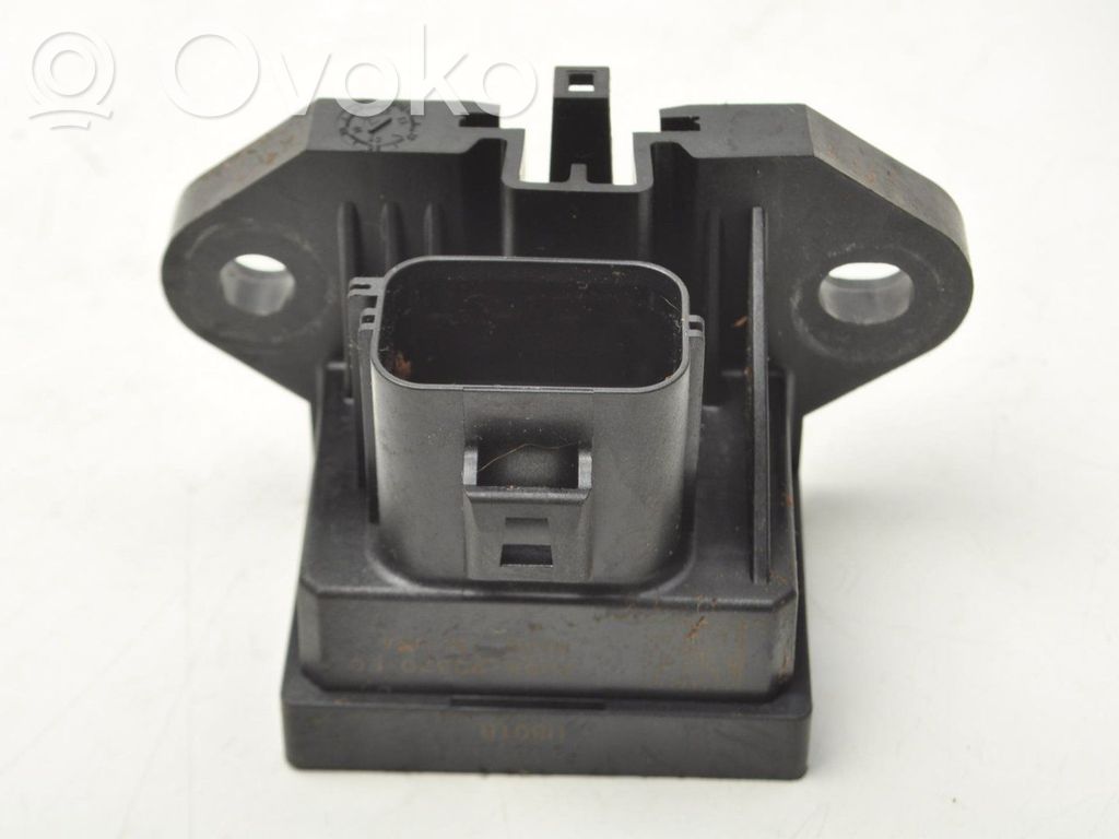 Ford Explorer V Fuel pump relay 