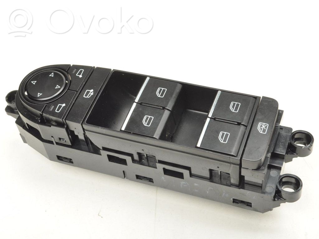 Mazda 3 Quarter vent window switch 