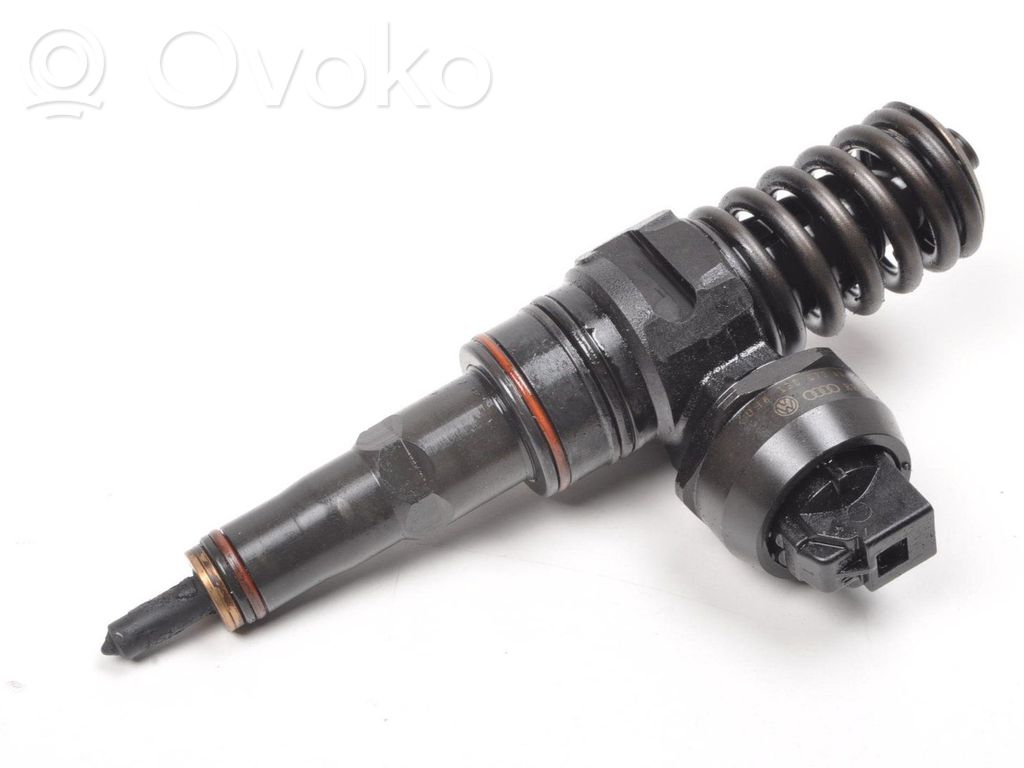 Inyector de combustible   038130073AK,0414720038