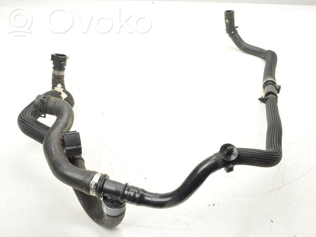Jaguar I-Pace Engine coolant pipe/hose 