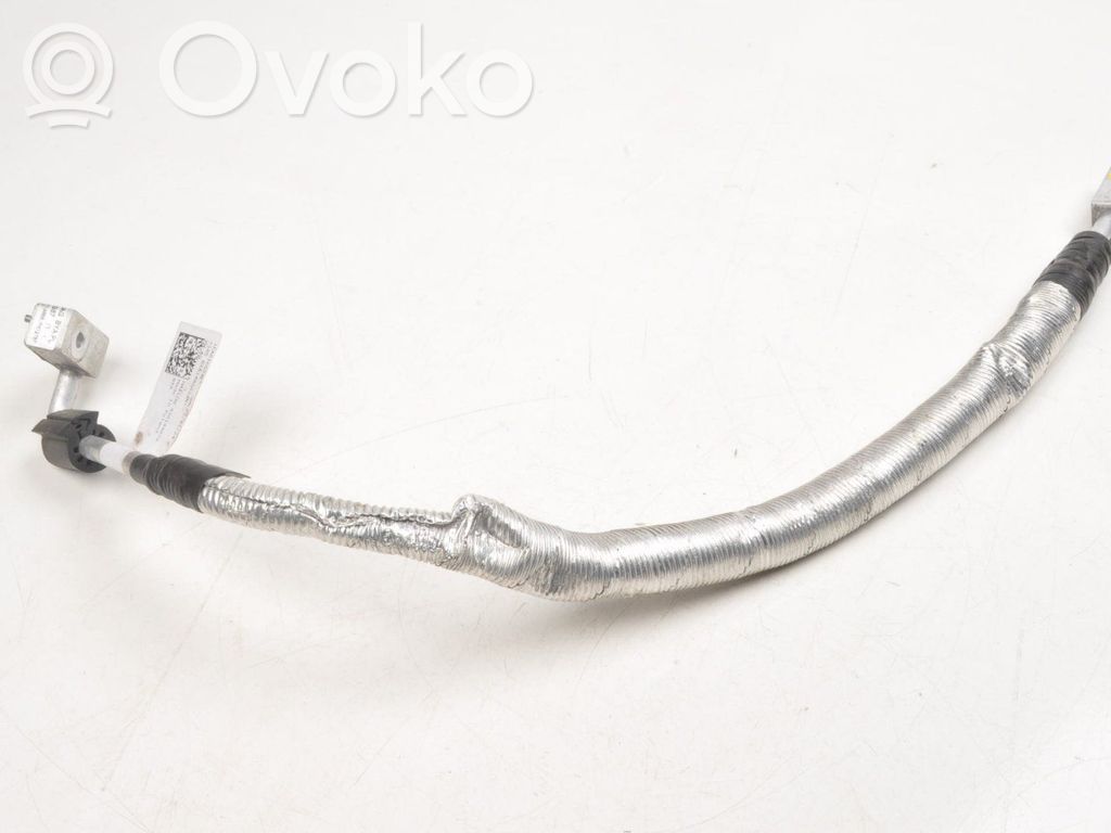 Ford Explorer Ilmastointilaitteen putki (A/C) 