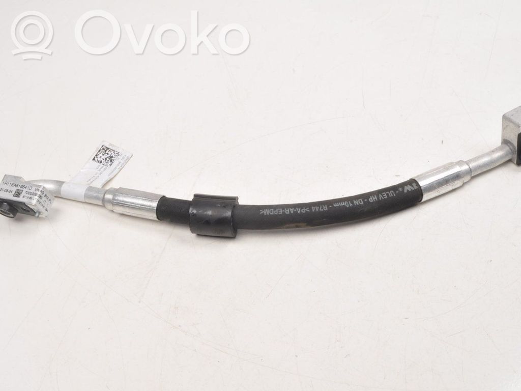 Ford Explorer Ilmastointilaitteen putki (A/C) 