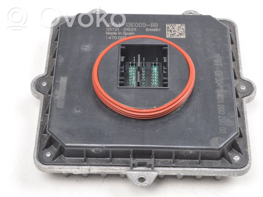Inversor/convertidor de voltaje   J9D313E005BB