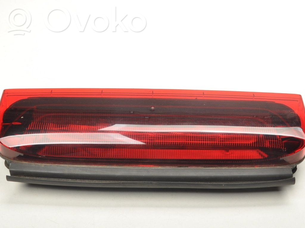 Kolmas/lisäjarruvalo   DT1113A601AE