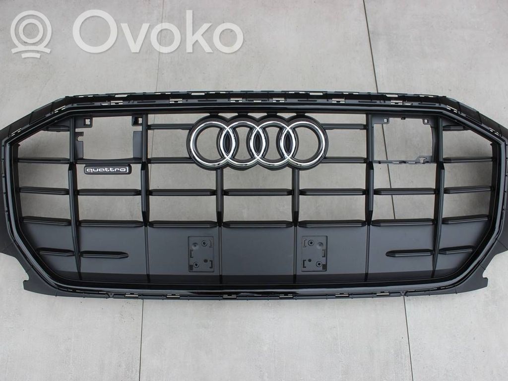 Audi Q8 Etupuskurin ylempi jäähdytinsäleikkö 
