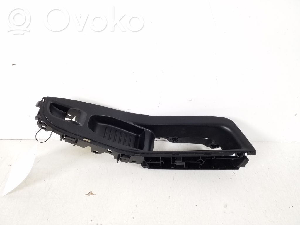 Ford Fiesta Front door trim bar 