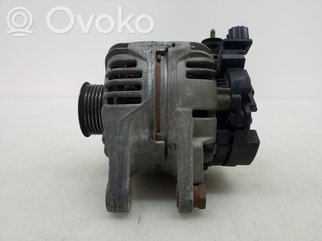 Toyota Corolla E120 E130 Ģenerators 
