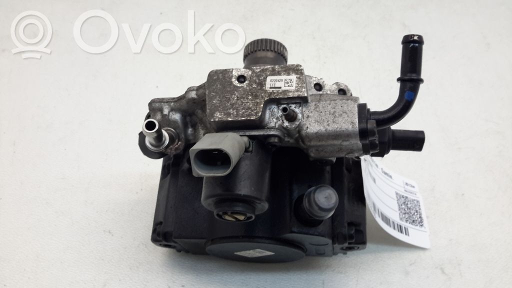 Mercedes-Benz B W246 W242 Fuel injection high pressure pump 