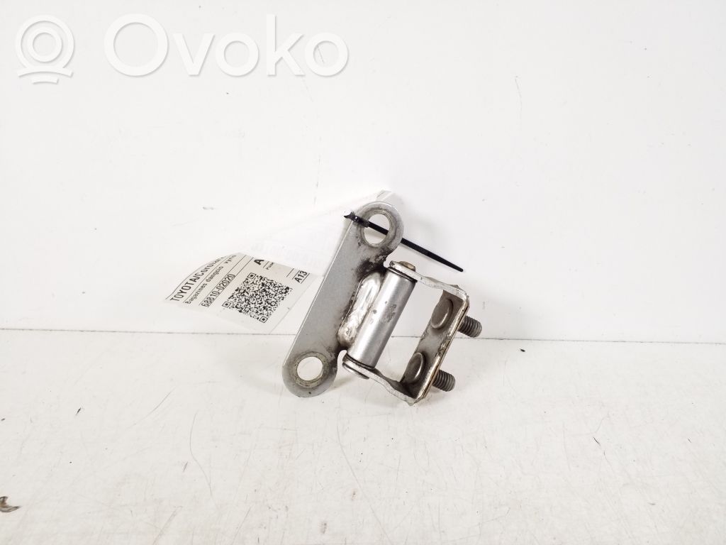 Toyota Corolla E120 E130 Tailgate/trunk/boot hinge 