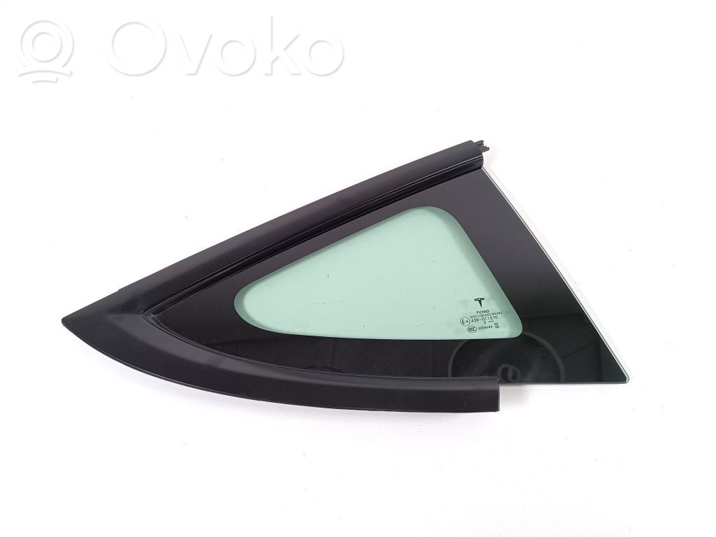 Tesla Model 3 Rear side window 