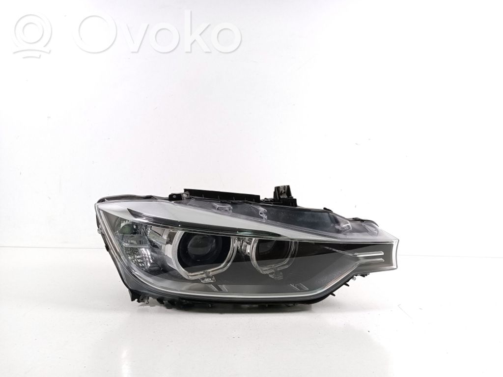 BMW 3 F30 F35 F31 Lampa przednia 