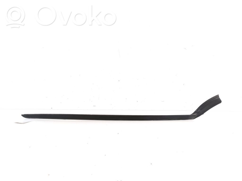 Volvo XC40 Windshield trim 
