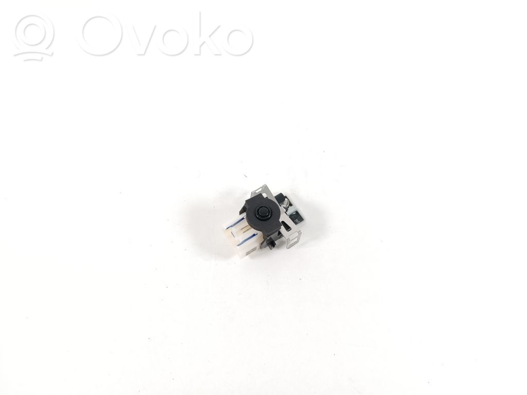 Sensor   L1MH19E907AC